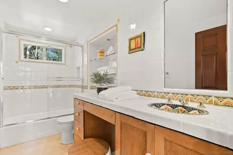 Bath - 224 Seeman Dr, Encinitas, CA 92024 photo 1 of 6