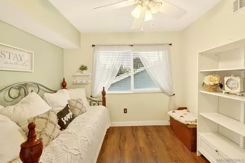 Bedroom - 13850 Midgrove Ct, Poway, CA 92064 photo 6 of 7