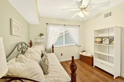 Bedroom - 13850 Midgrove Ct, Poway, CA 92064 photo 7 of 7