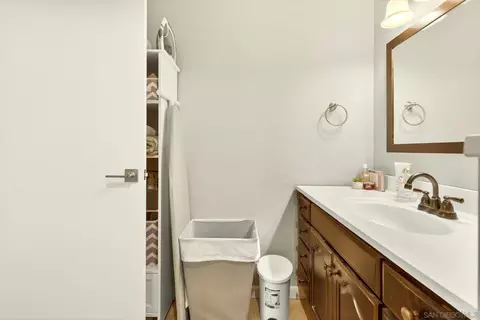 Bath - 13850 Midgrove Ct, Poway, CA 92064 photo 5 of 5