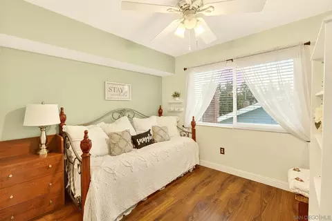 Bedroom - 13850 Midgrove Ct, Poway, CA 92064 photo 5 of 7