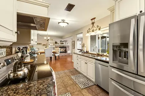 Kitchen - 13850 Midgrove Ct, Poway, CA 92064 photo 1 of 5