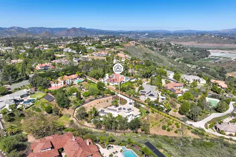 View/Area - 17941 Vista Lomas Dr, Poway, CA 92064 photo 4 of 4