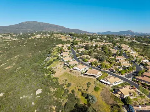 View/Area - 2618 Columbine Rd, Alpine, CA 91901 photo 4 of 10