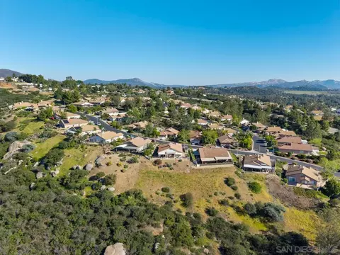 View/Area - 2618 Columbine Rd, Alpine, CA 91901 photo 3 of 10