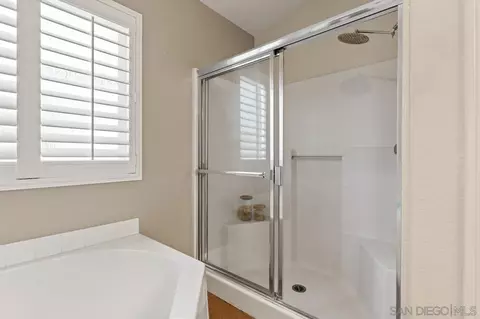 Bath - 2618 Columbine Rd, Alpine, CA 91901 photo 4 of 5