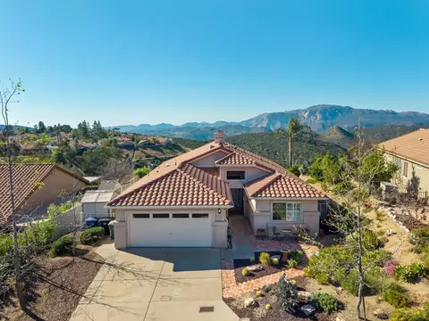 View/Area - 2618 Columbine Rd, Alpine, CA 91901 photo 7 of 10