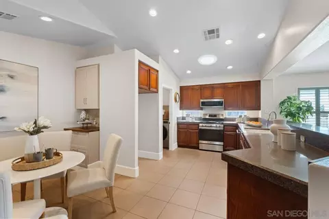 Kitchen - 2618 Columbine Rd, Alpine, CA 91901 photo 1 of 6