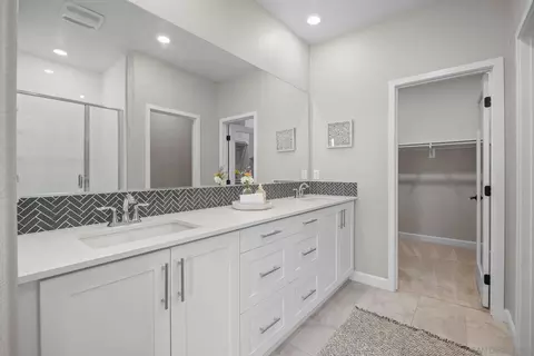Bath - 3574 Conner Way, Oceanside, CA 92056 photo 3 of 7