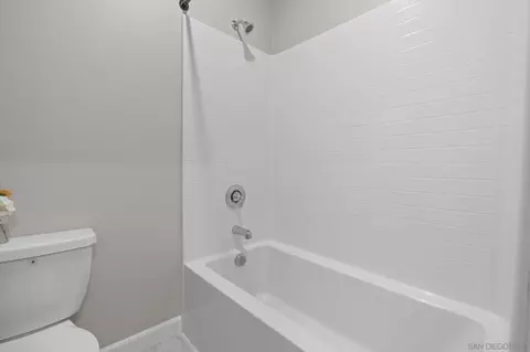 Bath - 3574 Conner Way, Oceanside, CA 92056 photo 6 of 7