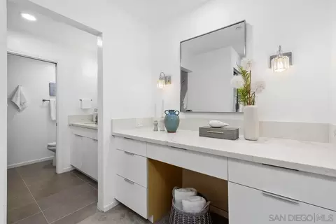 7550 Eads Ave #307, La Jolla, CA 92037 photo 23