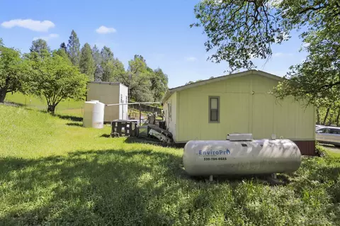 Exterior - 16522 Stagecoach, Corning, CA 96021 photo 9 of 11