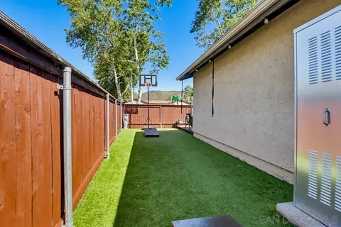 10201 Princess Sarit Way, Santee, CA 92071 photo 25