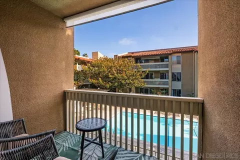 4600 Lamont #224, San Diego, CA 92109