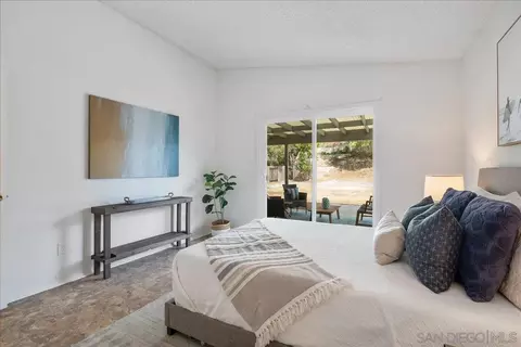 Bedroom - 5103 Mandarin Dr, Oceanside, CA 92056 photo 5 of 5