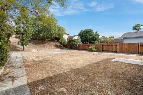 Exterior - 5103 Mandarin Dr, Oceanside, CA 92056 photo 4 of 5