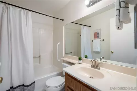 Bath - 5103 Mandarin Dr, Oceanside, CA 92056 photo 1 of 3