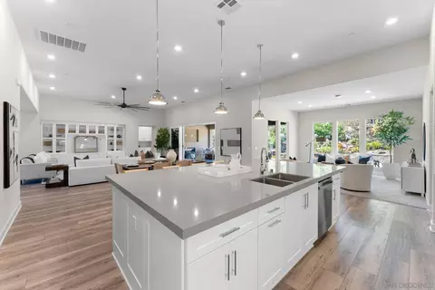 Kitchen - 2935 Side Saddle Ln, Escondido, CA 92029 photo 3 of 6