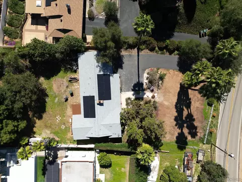 View/Area - 26327 N Broadway, Escondido, CA 92026 photo 4 of 9