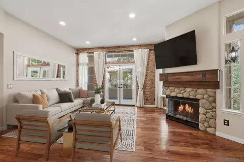 11240 Provencal Pl, San Diego, CA 92128