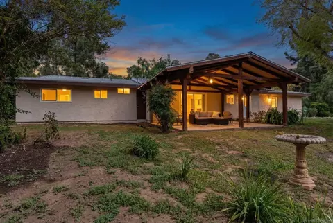 Exterior - 1027 Pepper Tree Ln, Fallbrook, CA 92028 photo 6 of 13