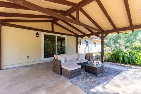 Exterior - 1027 Pepper Tree Ln, Fallbrook, CA 92028 photo 10 of 13