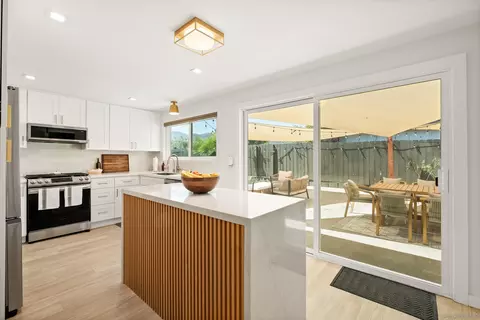 9081 Inverness, Santee, CA 92071