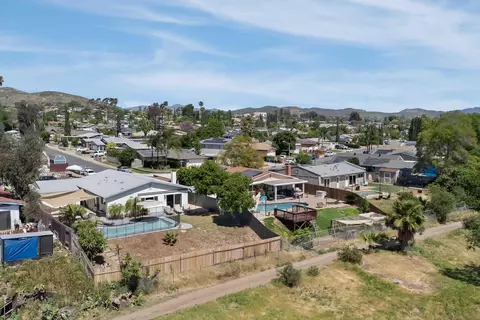 View/Area - 9081 Inverness, Santee, CA 92071 photo 6 of 13