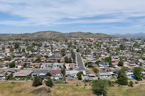 View/Area - 9081 Inverness, Santee, CA 92071 photo 7 of 13
