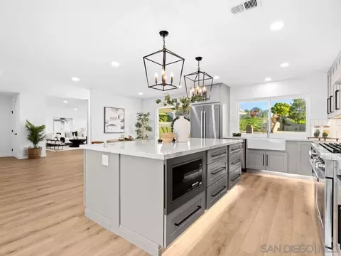Kitchen - 17906 Saint Andrews Dr, Poway, CA 92064 photo 5 of 6