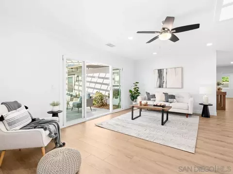 Living - 17906 Saint Andrews Dr, Poway, CA 92064 photo 2 of 3