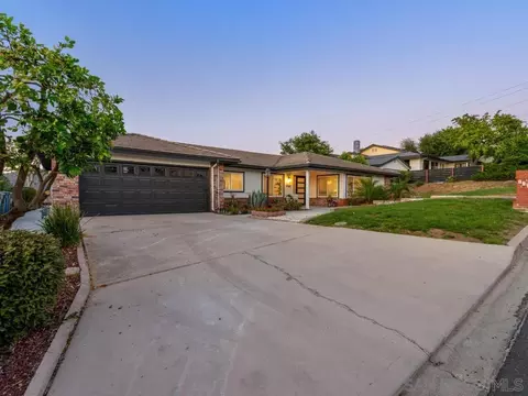 Exterior - 17906 Saint Andrews Dr, Poway, CA 92064 photo 10 of 20