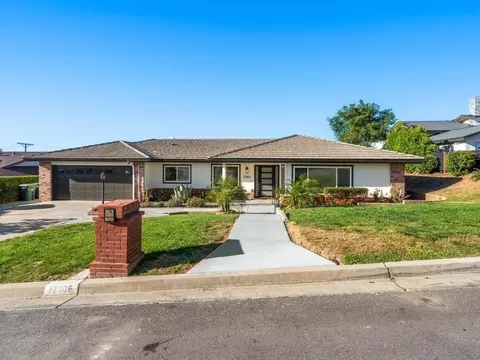 Exterior - 17906 Saint Andrews Dr, Poway, CA 92064 photo 2 of 20