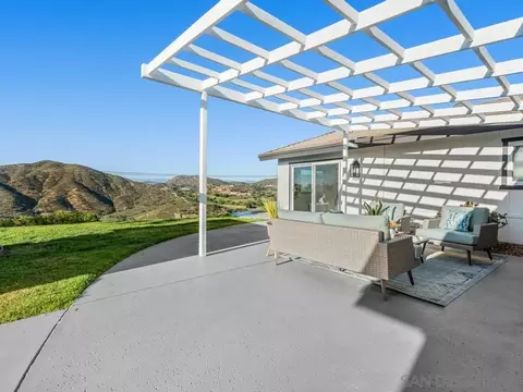 Exterior - 17906 Saint Andrews Dr, Poway, CA 92064 photo 5 of 20