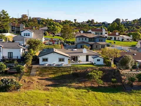 View/Area - 17906 Saint Andrews Dr, Poway, CA 92064 photo 4 of 14