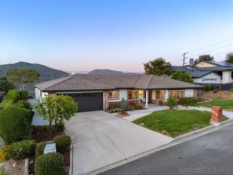Exterior - 17906 Saint Andrews Dr, Poway, CA 92064 photo 17 of 20