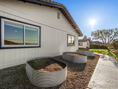 Exterior - 17906 Saint Andrews Dr, Poway, CA 92064 photo 7 of 20