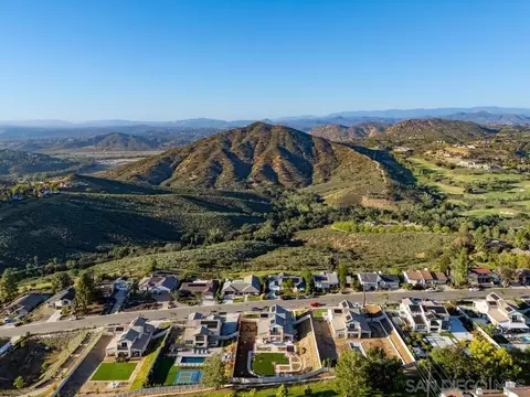 View/Area - 17906 Saint Andrews Dr, Poway, CA 92064 photo 6 of 14