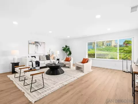 Living - 17906 Saint Andrews Dr, Poway, CA 92064 photo 3 of 3