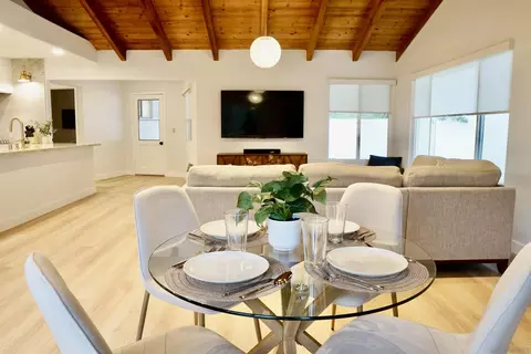 Dining - 4242 Avenida Gregory, Spring Valley, CA 91977 photo 3 of 3