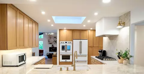 Kitchen - 4242 Avenida Gregory, Spring Valley, CA 91977 photo 1 of 4
