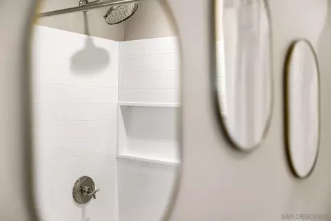 Bath - 38795 Harris Trl, Fallbrook, CA 92028 photo 11 of 16