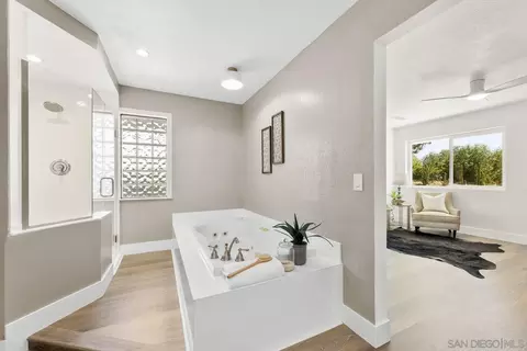 Bath - 38795 Harris Trl, Fallbrook, CA 92028 photo 7 of 16