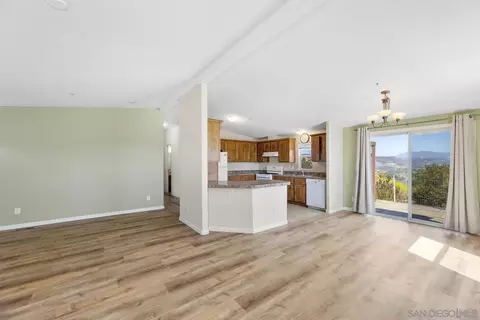 Living - 38795 Harris Trl, Fallbrook, CA 92028 photo 7 of 7