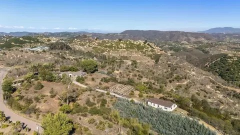View/Area - 38795 Harris Trl, Fallbrook, CA 92028 photo 2 of 3
