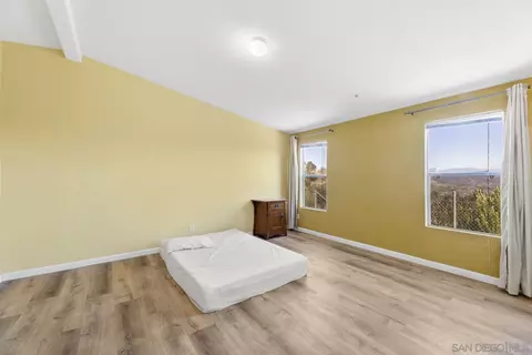 Bedroom - 38795 Harris Trl, Fallbrook, CA 92028 photo 6 of 9