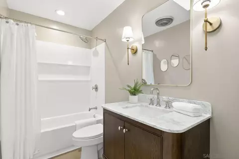 Bath - 38795 Harris Trl, Fallbrook, CA 92028 photo 1 of 16