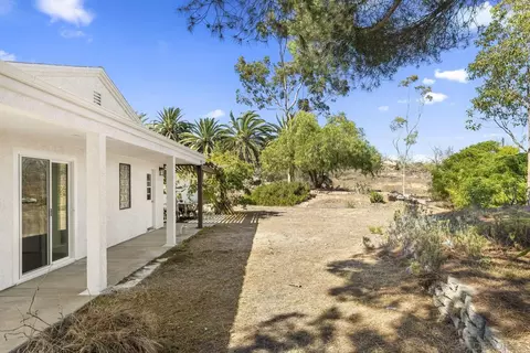 Exterior - 38795 Harris Trl, Fallbrook, CA 92028 photo 3 of 7