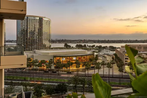 550 Front St #1007, San Diego, CA 92101
