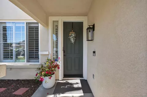 Entry Way - 43165 Sereno Dr, Temecula, CA 92592 photo 1 of 1